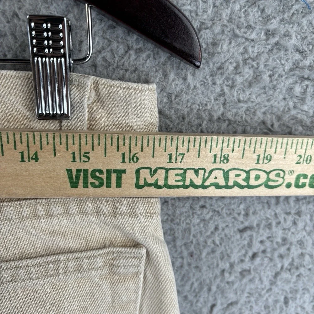 Vintage Levis 550 Jeans Mens 33x34 Beige Denim Relax Tapered Made USA 90s 1992